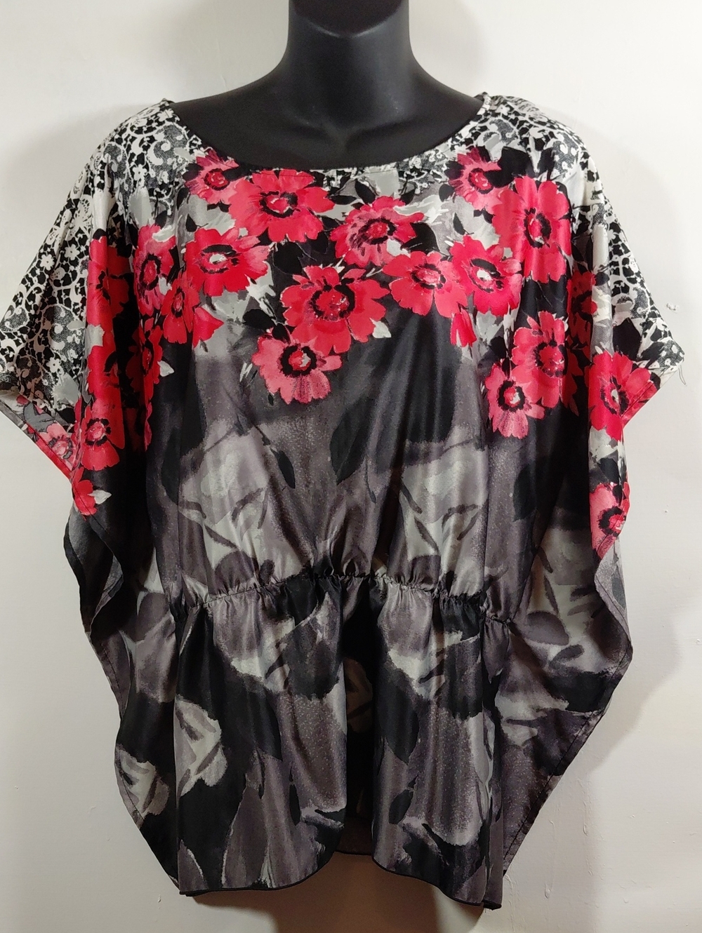 Iz Byer Gray w/Bright Red Floral Print Dolman Sleeve Elastic Waist Tunic Size LG